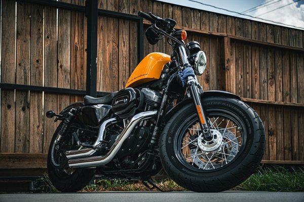 Conduire un coupé sport en hiver : conseils et astuces